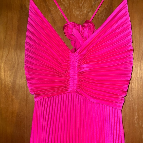 A.L.C. Aries Pleated Open Back Gown in Hot Pink, size 12 - Picture 6 of 11